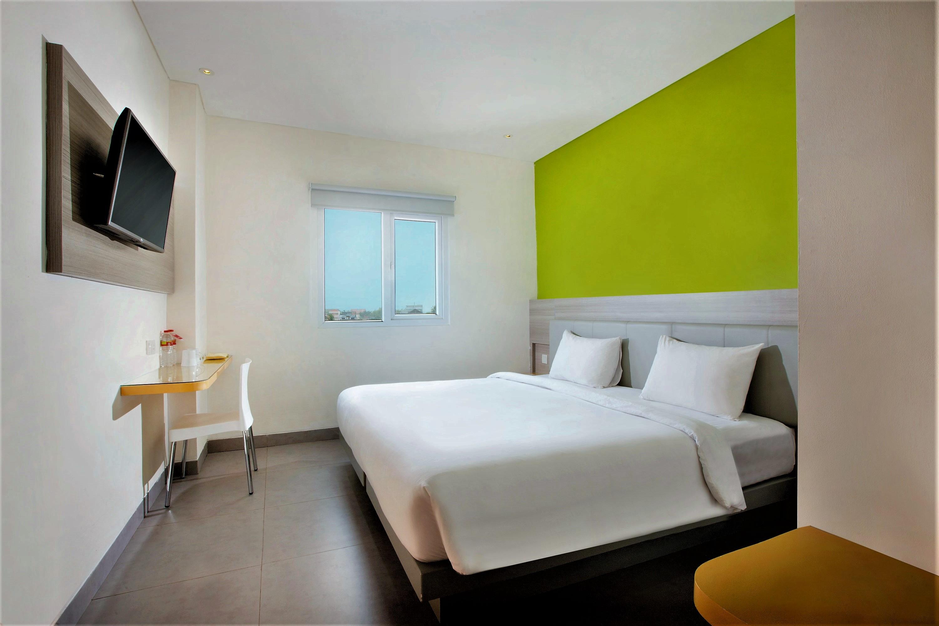 Lynn Hotel Serang Exterior photo
